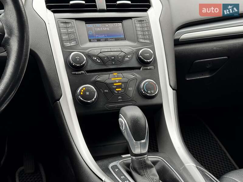 Седан Ford Fusion 2013 в Києві фото 19 Седан Ford Fusion 2013 в Києві