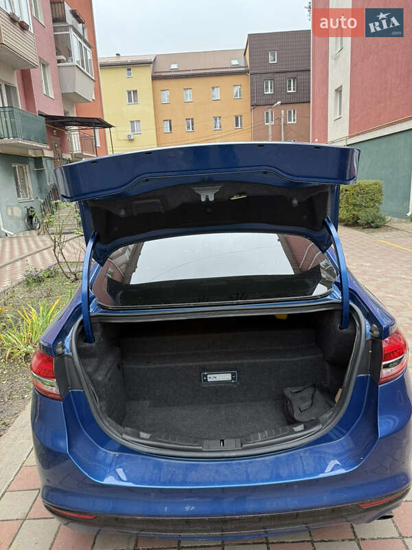 Седан Ford Fusion 2016 в Киеве