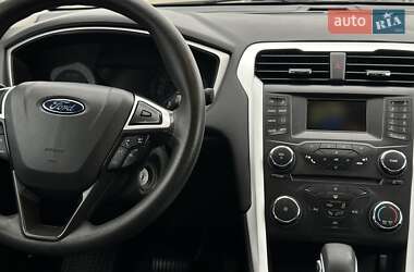 Седан Ford Fusion 2014 в 