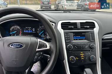 Седан Ford Fusion 2014 в 