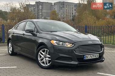 Седан Ford Fusion 2014 в 