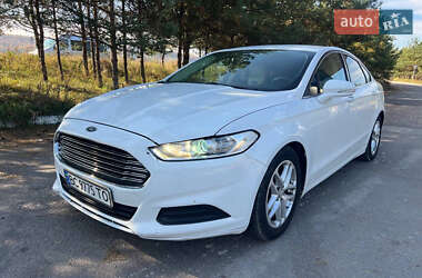 Седан Ford Fusion 2016 в Золочеві