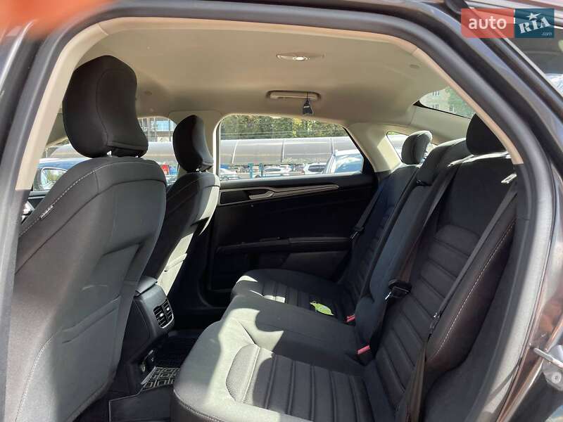 Седан Ford Fusion 2017 в Києві