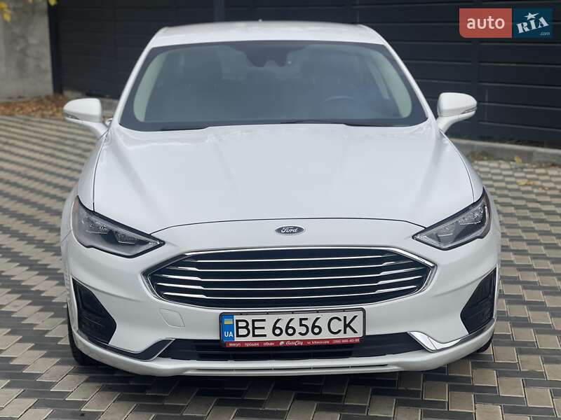 Седан Ford Fusion 2018 в Миколаєві