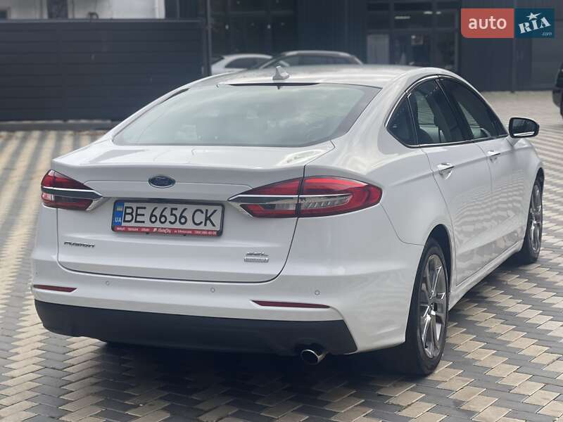 Седан Ford Fusion 2018 в Миколаєві