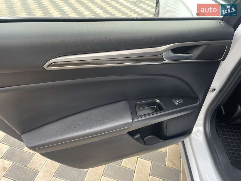 Седан Ford Fusion 2018 в Миколаєві