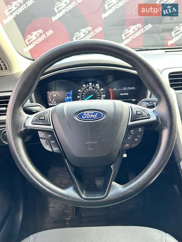 Седан Ford Fusion 2018 в Сумах