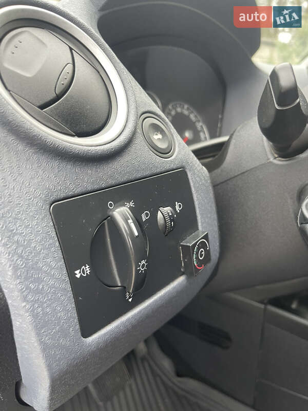 Хетчбек Ford Fusion 2010 в Сарнах фото 12 Хетчбек Ford Fusion 2010 в Сарнах