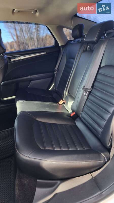 Седан Ford Fusion 2014 в Киеве фото 21 Седан Ford Fusion 2014 в Киеве