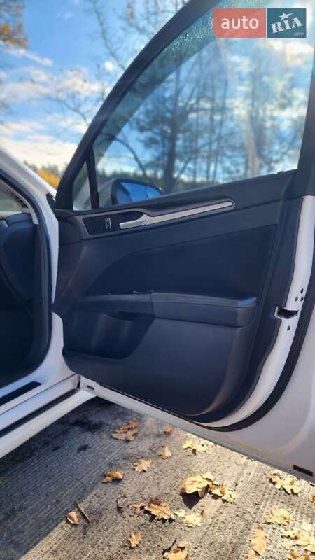 Седан Ford Fusion 2014 в Киеве фото 26 Седан Ford Fusion 2014 в Киеве