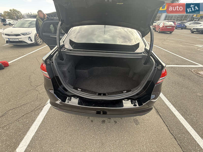 Седан Ford Fusion 2016 в Києві фото 24 Седан Ford Fusion 2016 в Києві