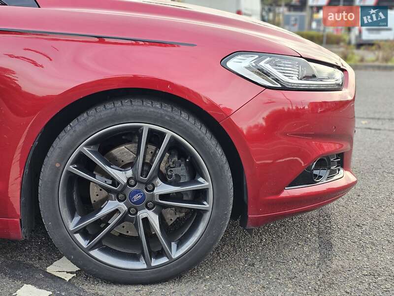 Седан Ford Fusion 2015 в Києві