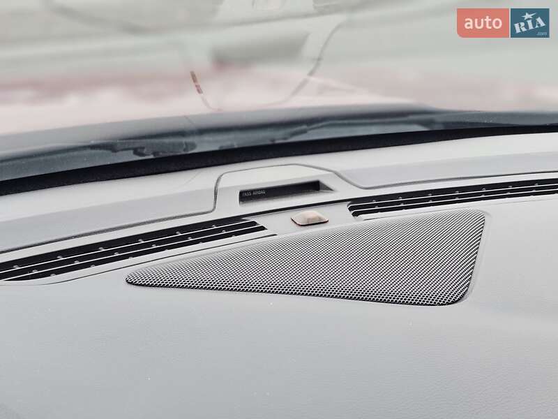 Седан Ford Fusion 2015 в Києві