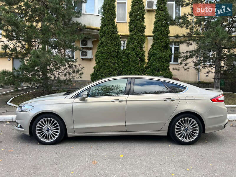 Седан Ford Fusion 2015 в Харкові