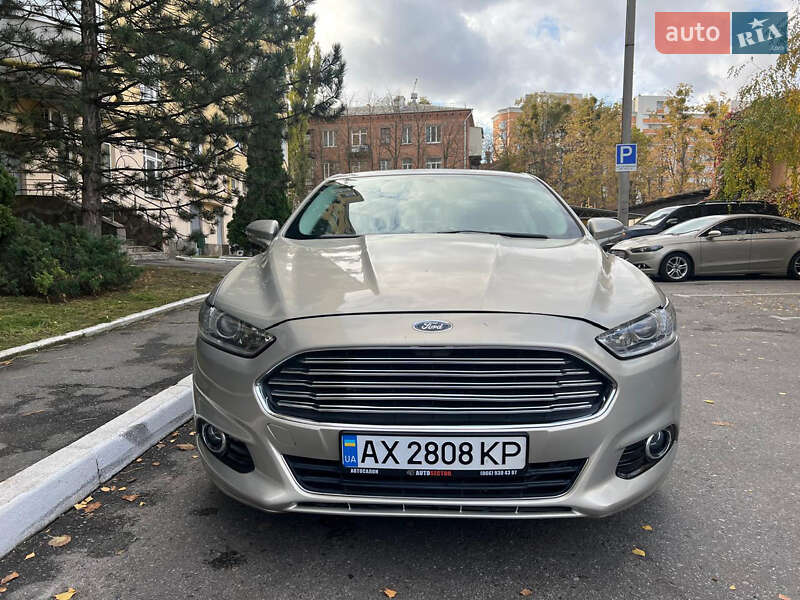 Седан Ford Fusion 2015 в Харкові