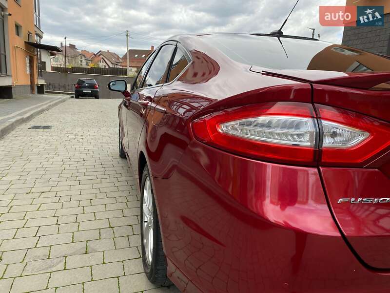 Седан Ford Fusion 2015 в Ивано-Франковске