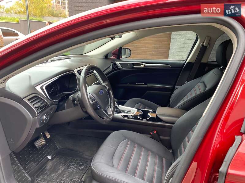 Седан Ford Fusion 2015 в Ивано-Франковске