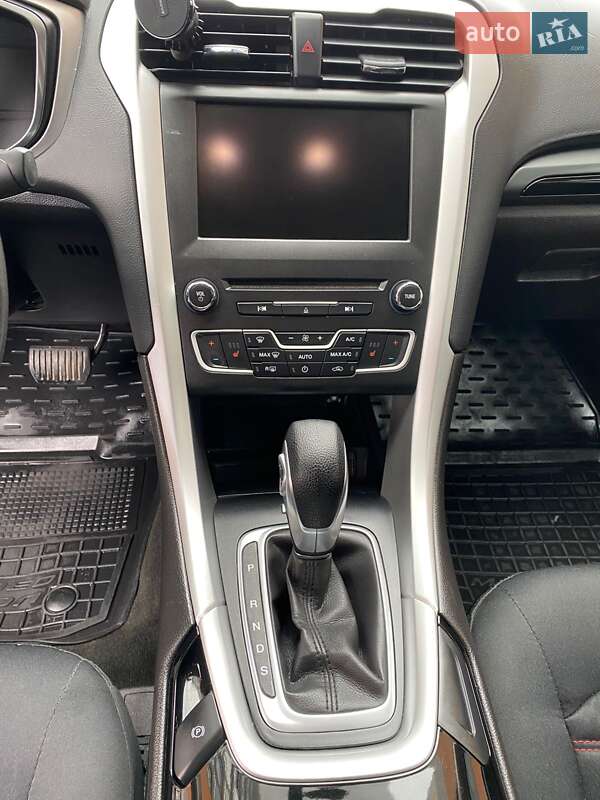 Седан Ford Fusion 2015 в Ивано-Франковске