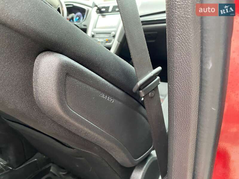 Седан Ford Fusion 2015 в Ивано-Франковске