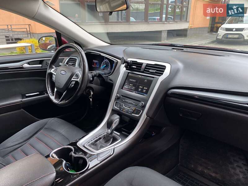 Седан Ford Fusion 2015 в Ивано-Франковске