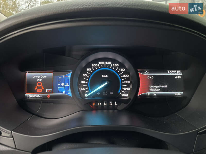 Седан Ford Fusion 2018 в Вараші