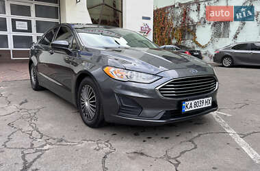 Седан Ford Fusion 2019 в Киеве