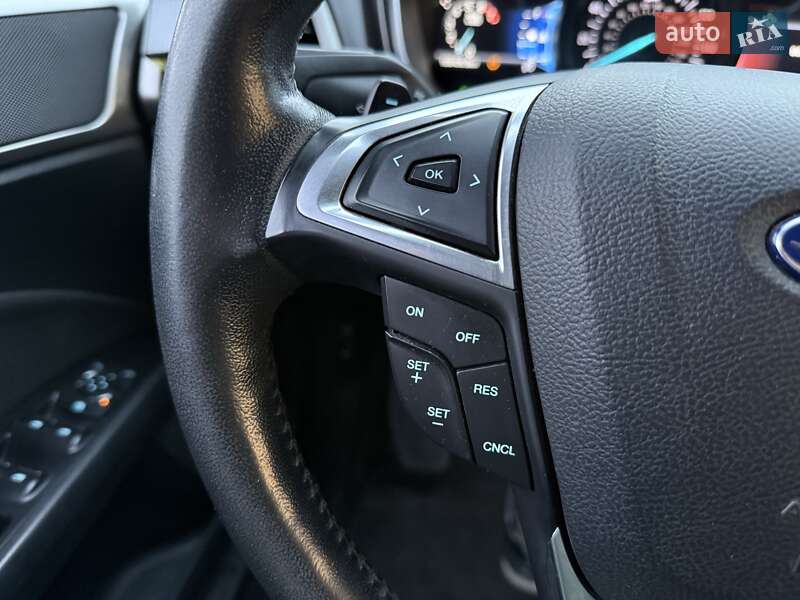 Седан Ford Fusion 2017 в Киеве фото 22 Седан Ford Fusion 2017 в Киеве