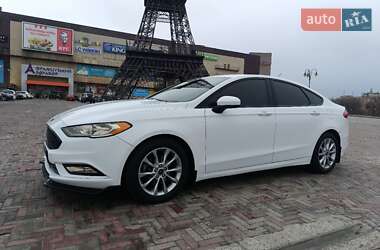 Седан Ford Fusion 2016 в Малехові