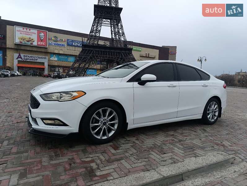 Седан Ford Fusion 2016 в Малехове