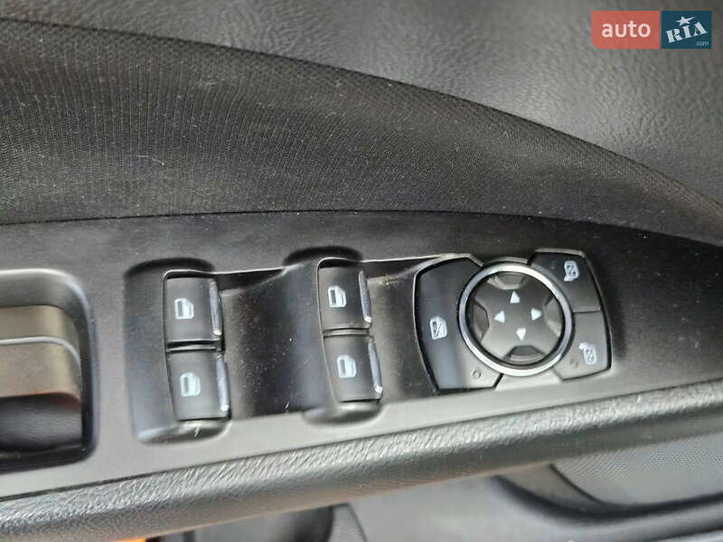Седан Ford Fusion 2017 в Киеве фото 17 Седан Ford Fusion 2017 в Киеве