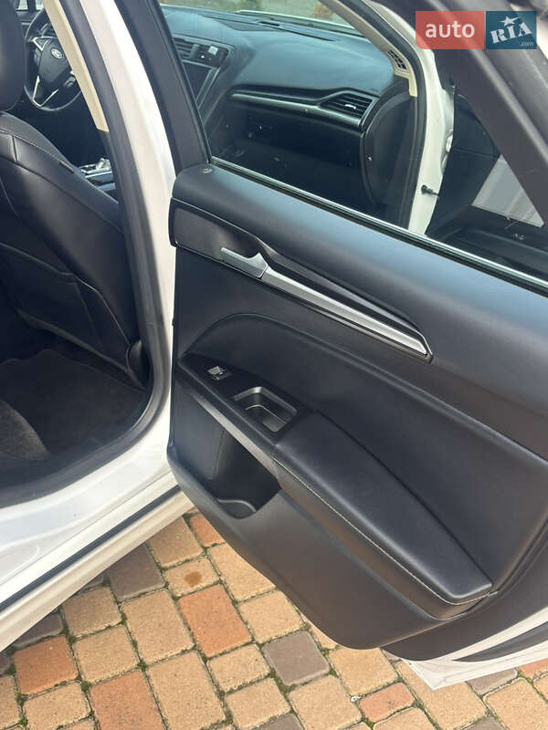 Седан Ford Fusion 2018 в Чорноморську фото 12 Седан Ford Fusion 2018 в Чорноморську