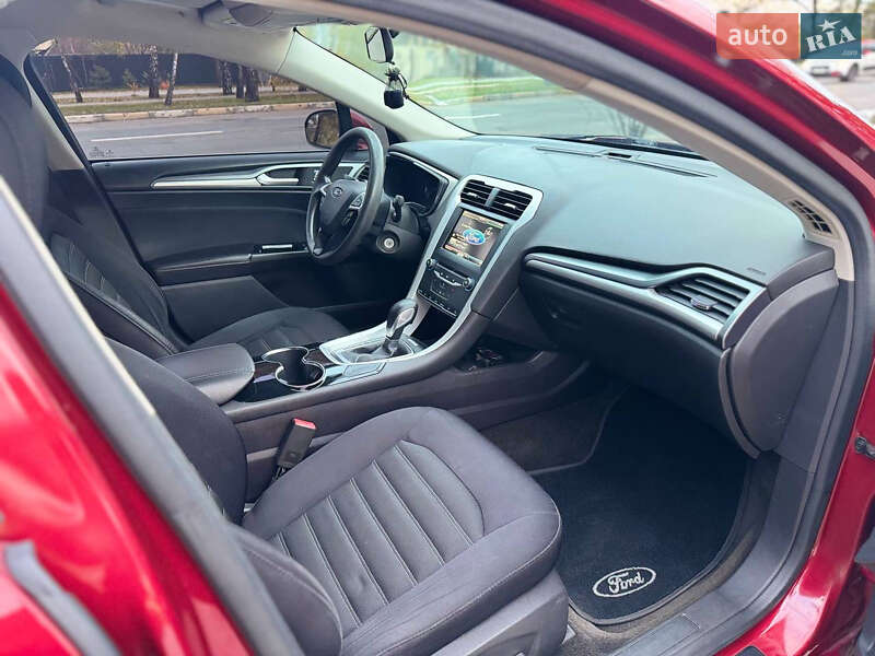 Седан Ford Fusion 2014 в Києві фото 13 Седан Ford Fusion 2014 в Києві