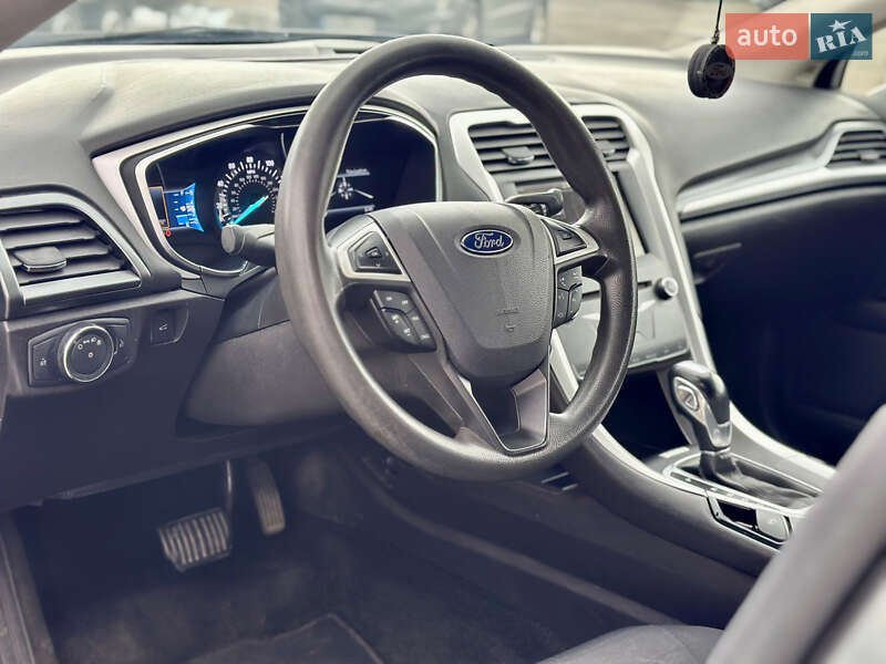 Седан Ford Fusion 2016 в Києві фото 10 Седан Ford Fusion 2016 в Києві