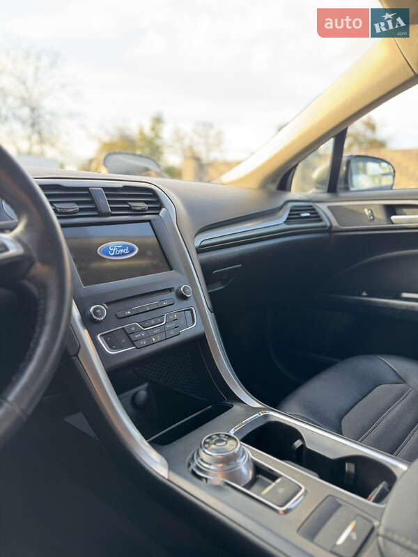 Седан Ford Fusion 2016 в Чернівцях фото 9 Седан Ford Fusion 2016 в Чернівцях