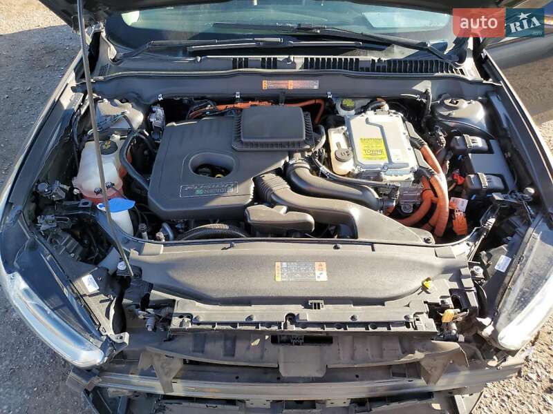 Седан Ford Fusion 2015 в Львові