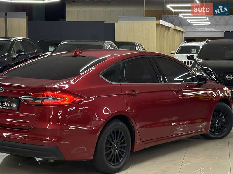 Седан Ford Fusion 2020 в Николаеве