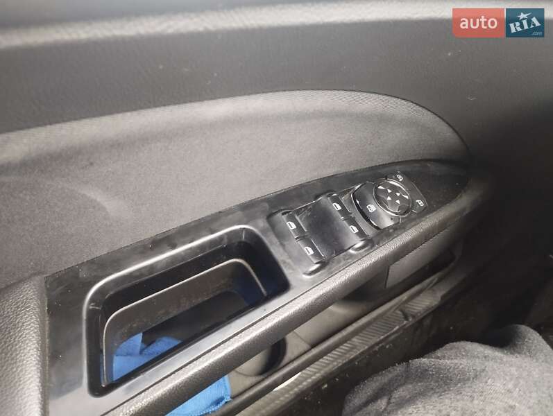 Седан Ford Fusion 2014 в Кропивницькому фото 8 Седан Ford Fusion 2014 в Кропивницькому