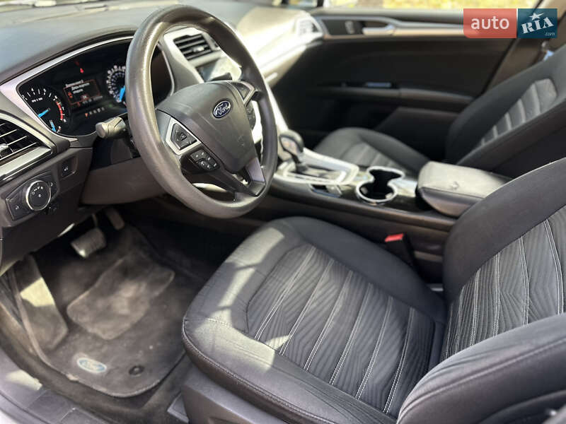 Седан Ford Fusion 2015 в Києві
