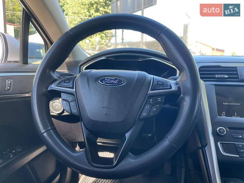 Седан Ford Fusion 2017 в Киеве
