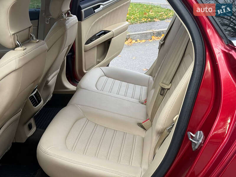 Седан Ford Fusion 2013 в Вінниці