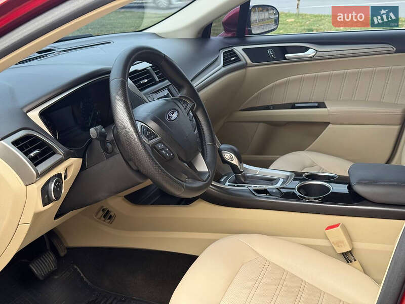 Седан Ford Fusion 2013 в Вінниці