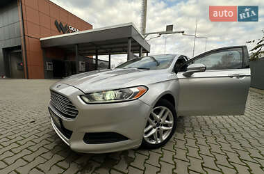 Седан Ford Fusion 2014 в Мукачево