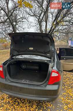 Хетчбек Ford Fusion 2010 в Дніпрі
