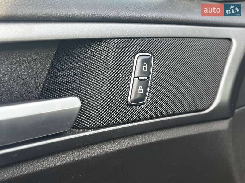 Седан Ford Fusion 2016 в Києві