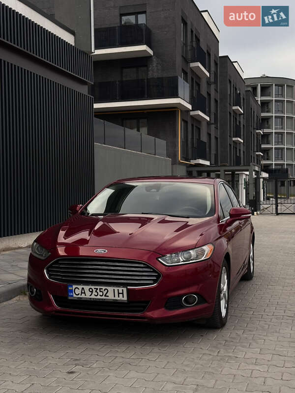 Седан Ford Fusion 2014 в Черкассах