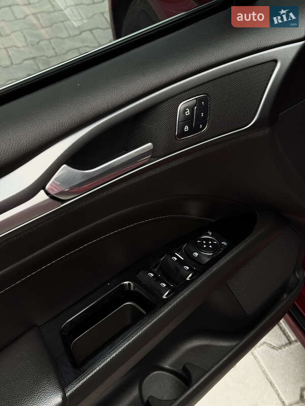 Седан Ford Fusion 2014 в Черкассах