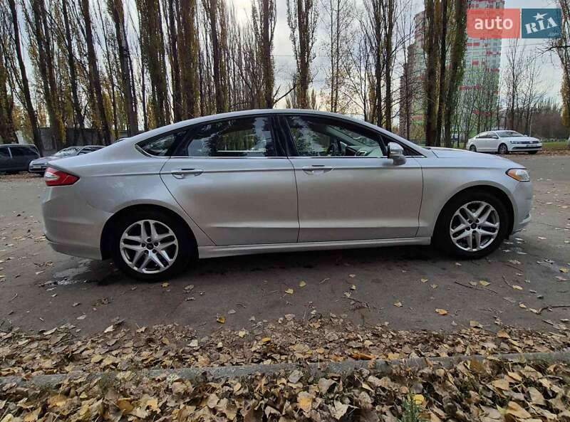 Седан Ford Fusion 2015 в Киеве фото 8 Седан Ford Fusion 2015 в Киеве