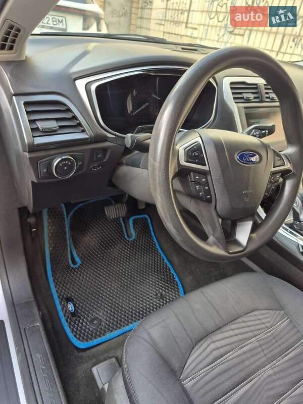 Седан Ford Fusion 2015 в Киеве фото 23 Седан Ford Fusion 2015 в Киеве