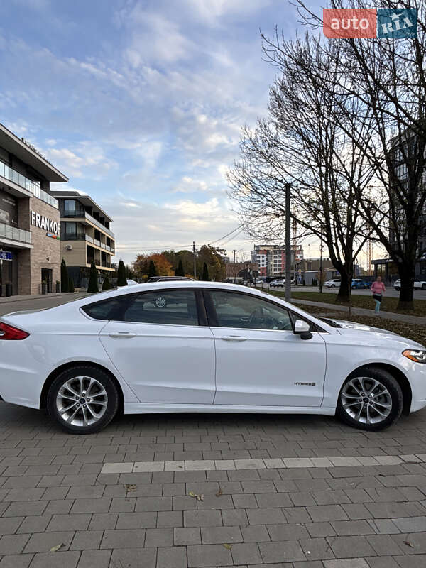 Седан Ford Fusion 2019 в Ужгороді фото 5 Седан Ford Fusion 2019 в Ужгороді