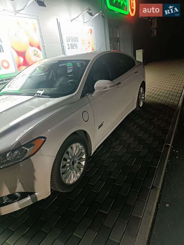 Седан Ford Fusion 2013 в Киеве фото 21 Седан Ford Fusion 2013 в Киеве